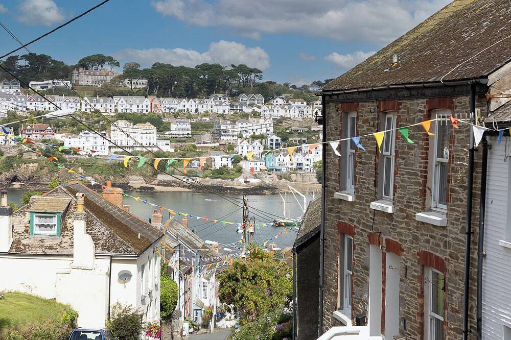 Delightful 2 bed character cottage in Polruan with river views. in Polperro, Polruan