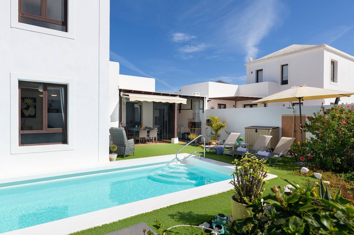 Casa Vacacional 'Villa Petruca' con Vista a la Montaña, Piscina Privada y Wi-Fi in Playa Blanca, Yaiza