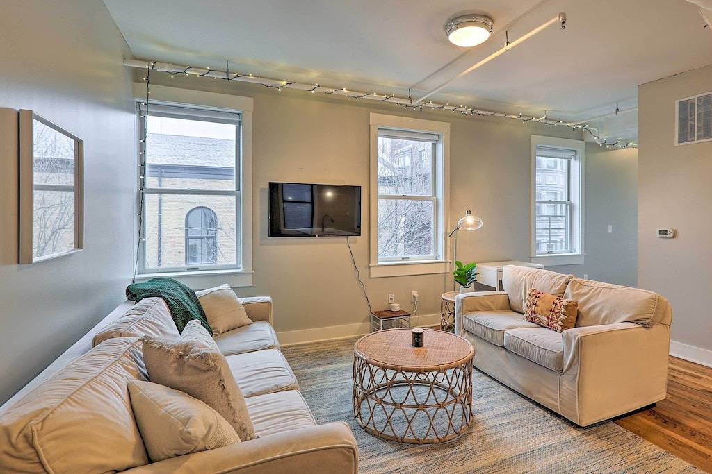 Ganze Wohnung, 'The Republic Retreat' Walk to Washington Park! in Cincinnati, Hamilton County (OH)