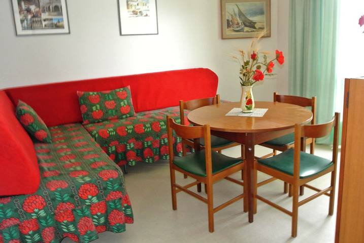Ferienwohnung mit Meerblick für 4 Personen, mit Terrasse