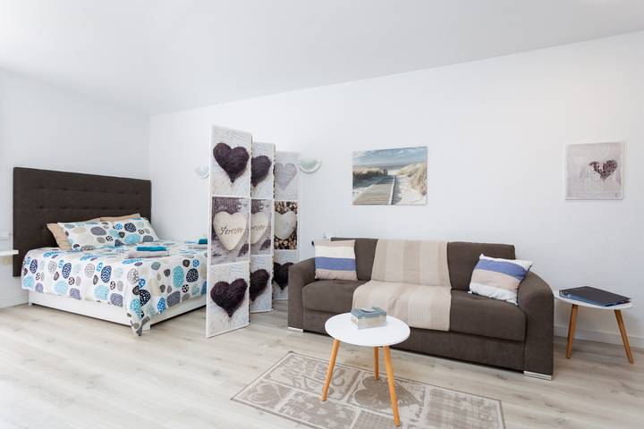 Estudio entero, Estudio totalmente reformado y vista mar a pie de playa, WIFI gratis in San Marcos, Tenerife Norte