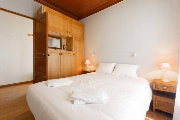 Location de vacances pour 5 personnes, avec vue et terrasse dans Alvares - 2