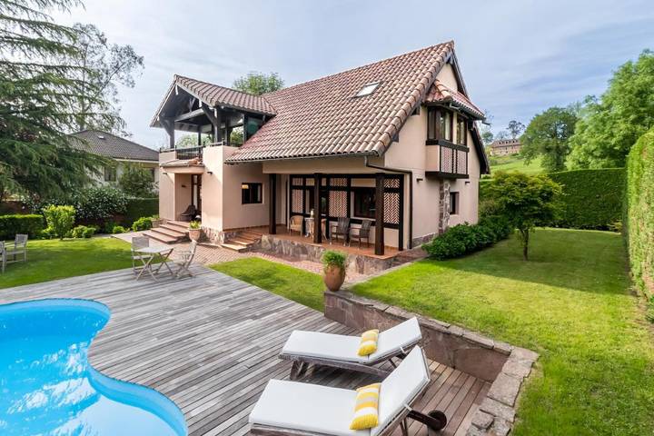 Chalet para 9 personas, con piscina además de vistas y jardín en Cantabria - 3