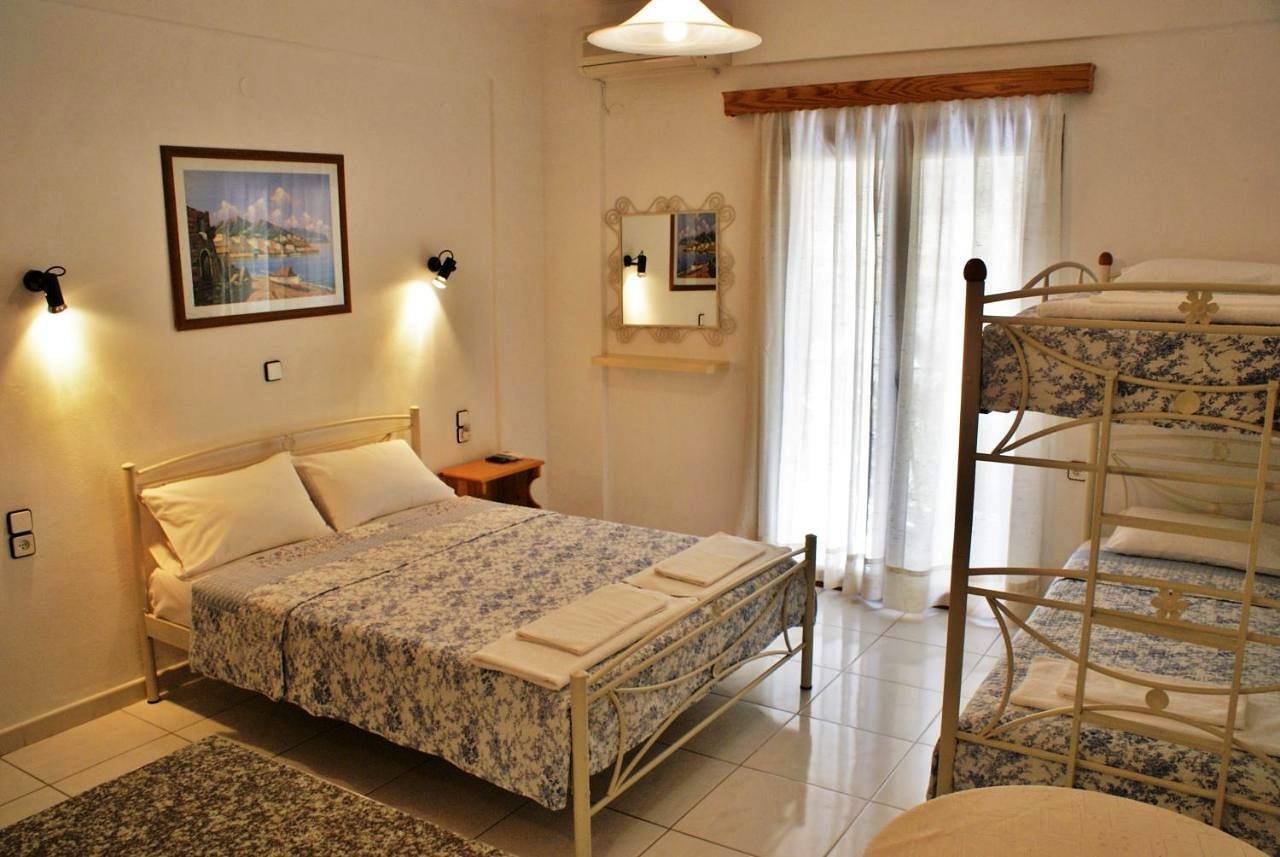 Grammatoula in Nikiana, Alexandros