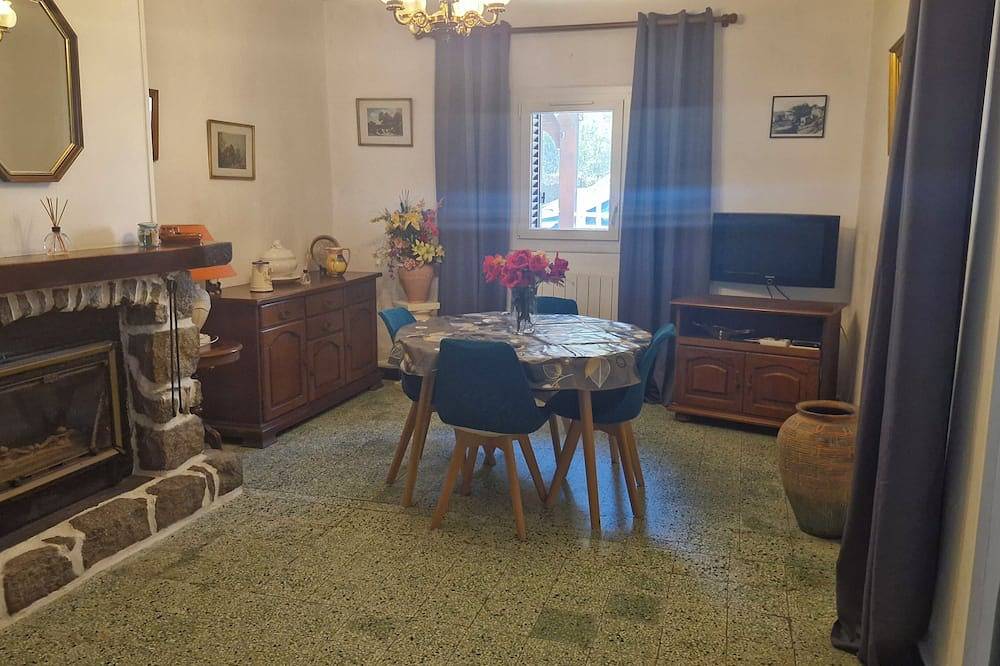 Appartement entier, Appartement atypique centre corse in Omessa, Région de Corte