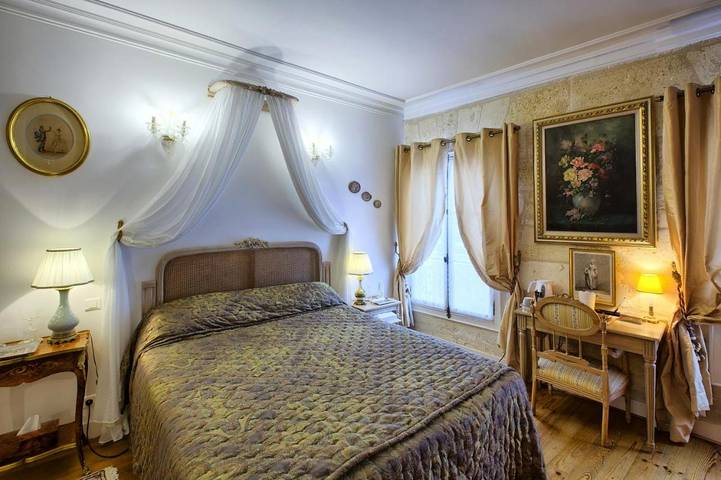 Location de vacances pour 2 personnes, avec jardin et vue dans Basilique Saint-Seurin de Bordeaux - 4