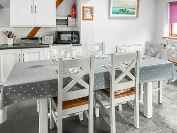 Holiday Rental for 5 People in Herefordshire, West Midlands, Photo 2