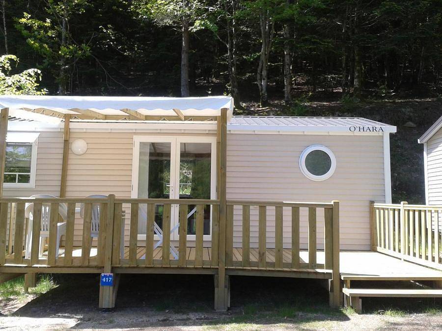 Flower Camping La Plage - Mobilheim 4 personen - Mobilheim Confort 29m² (2 Zimmer) + Tv + halboffene Terrasse 18m² 4 Pers. in Treignac, Tulle und Umgebung