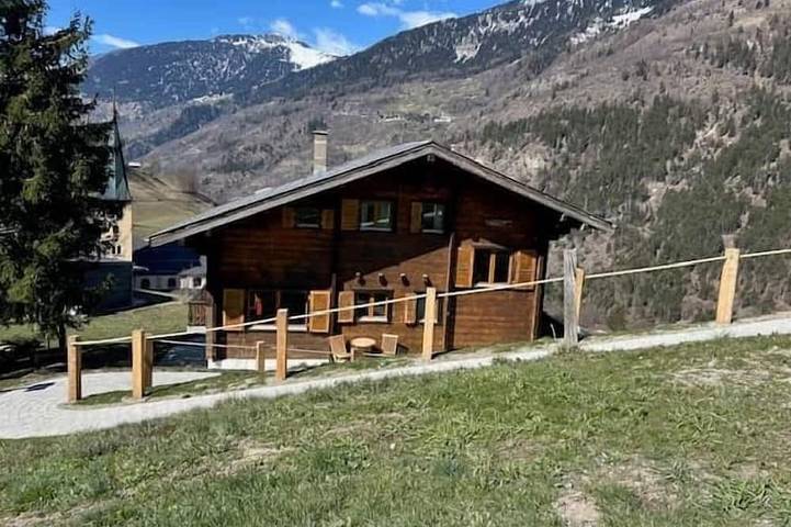 Ferienhaus für 9 Personen, mit Balkon