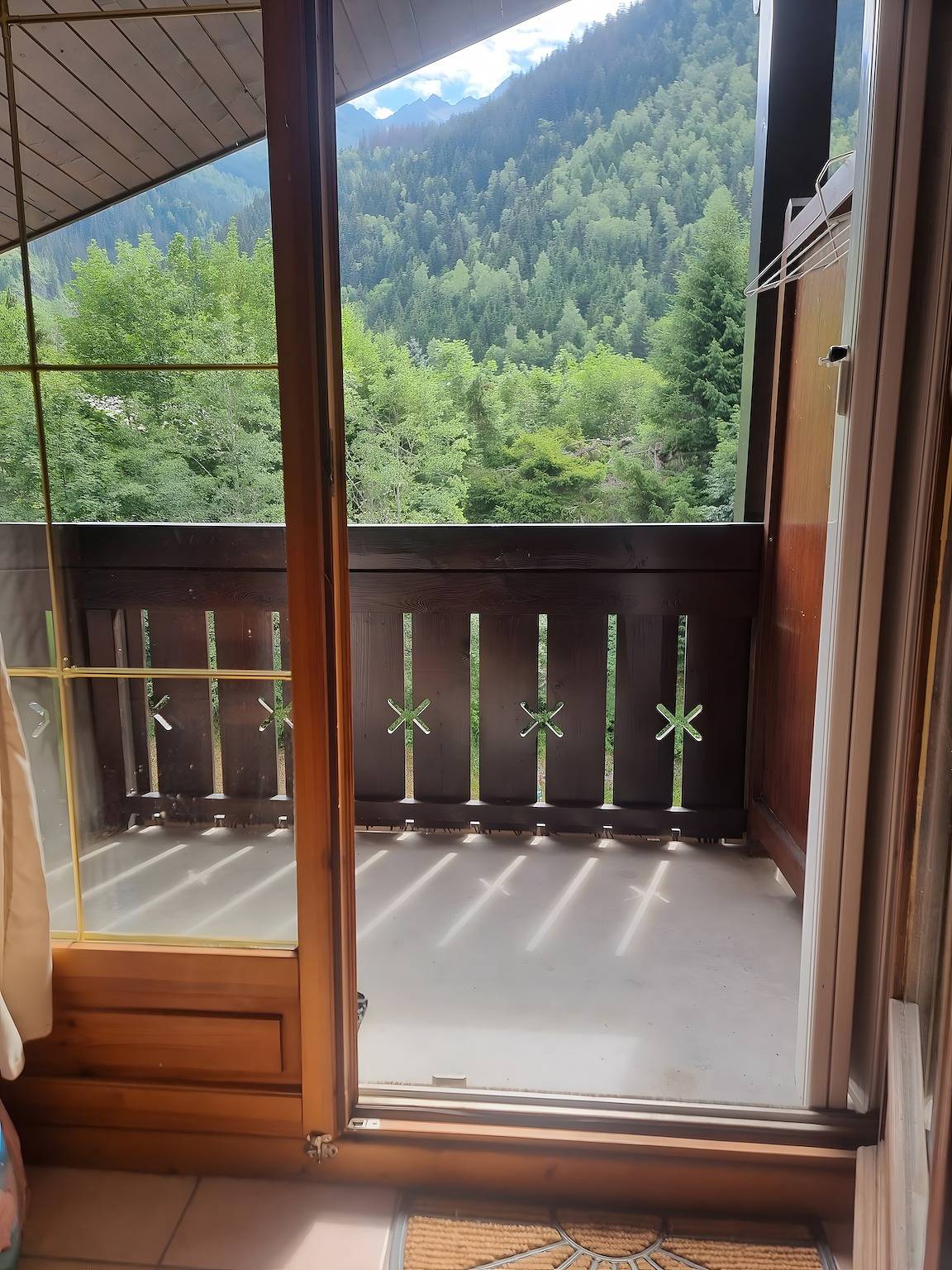 Entire apartment, Apartment 'Les Contamines Montjoie' with Mountain View, Private Terrace and Balcony in Les Contamines-Montjoie, Pays du Mont-Blanc