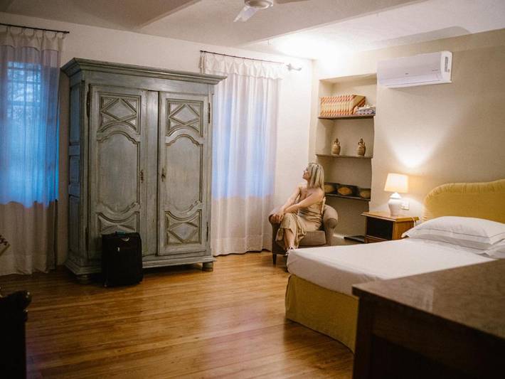 Gîte pour 2 personnes, avec jacuzzi ainsi que piscine et jardin, adapté aux familles à Nizza Monferrato - 2