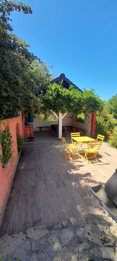 Location de vacances pour 8 personnes, avec vue et jardin, adapté aux familles à Ossun-ez-Angles - 4