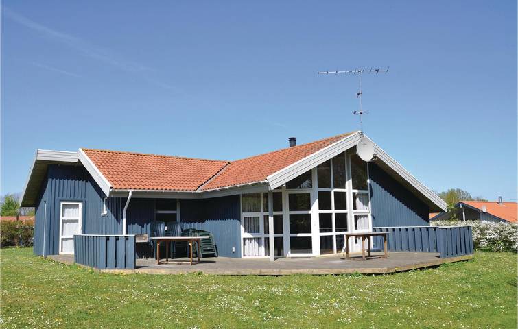 Ferienhaus für 10 Personen, mit Terrasse und Whirlpool sowie Sauna in Mommark