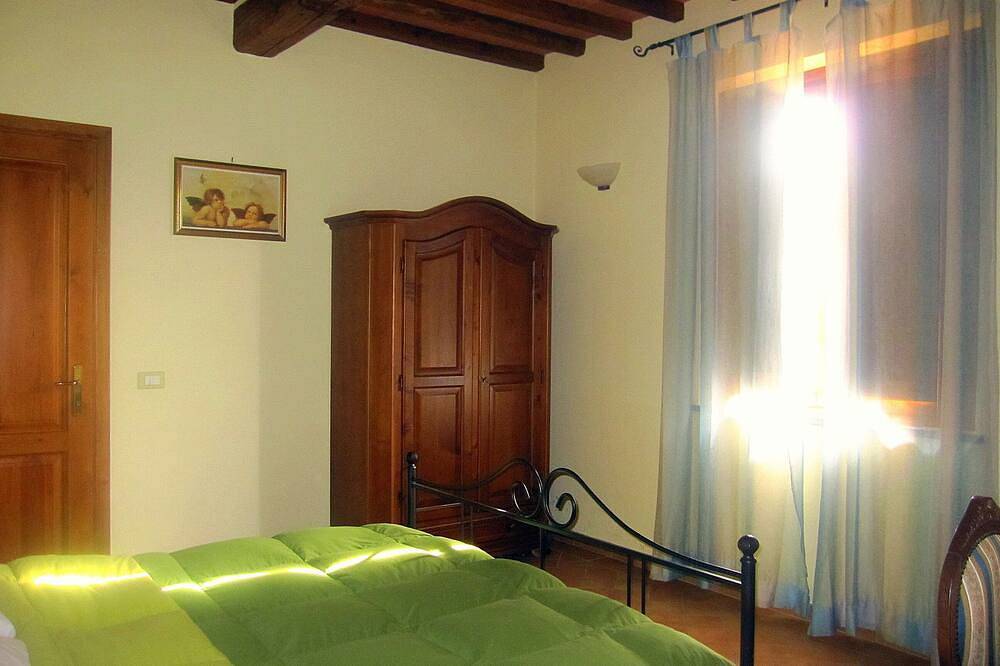 Gelbe Wohnung - Bauernhaus mit Pool, Klimaanlage in der Toskana in Lamporecchio, Pistoia Provinz