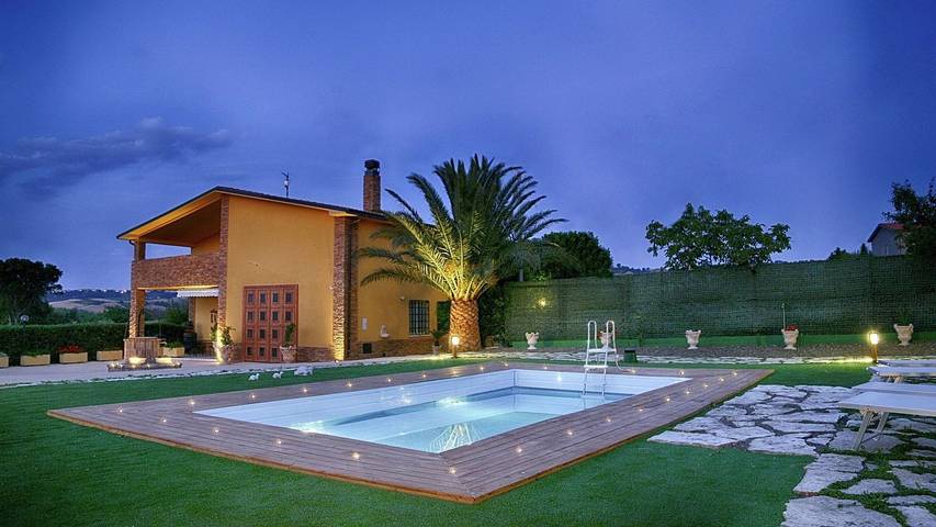 Location de vacances pour 8 personnes, avec jardin et piscine dans Molise - 4