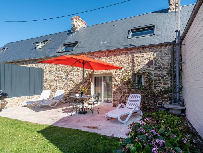 Ferienhaus für 4 Personen, mit Terrasse und Garten in der Normandie