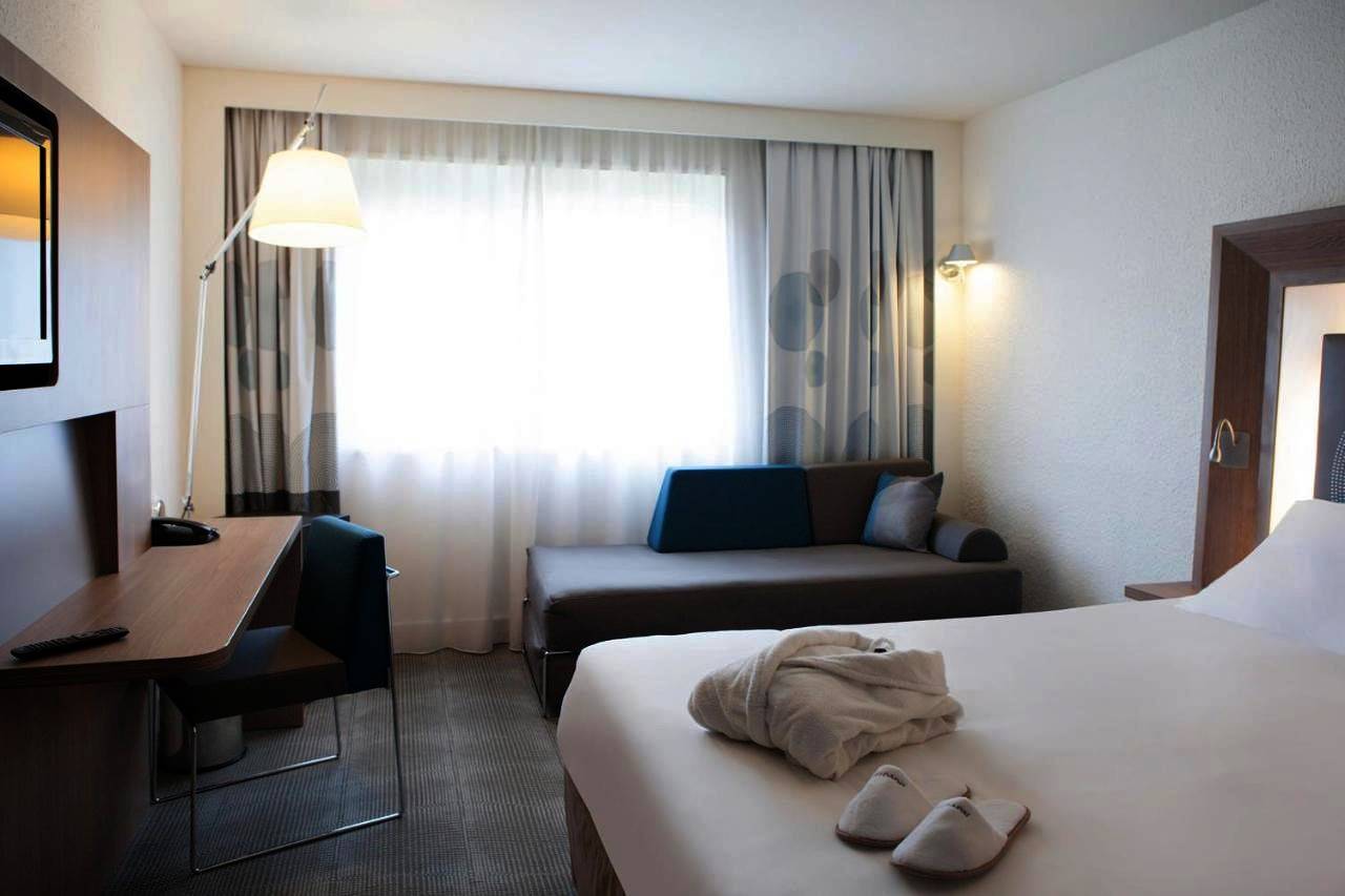 Novotel Fontainebleau Ury in Ury, Parc naturel régional du Gâtinais français