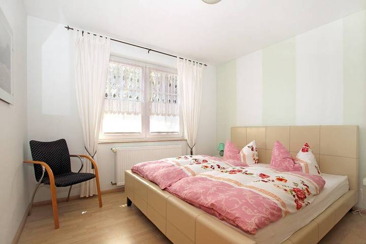 Ferienhaus für 5 Personen, mit Whirlpool und Garten sowie Terrasse in Berlin Umland - 3