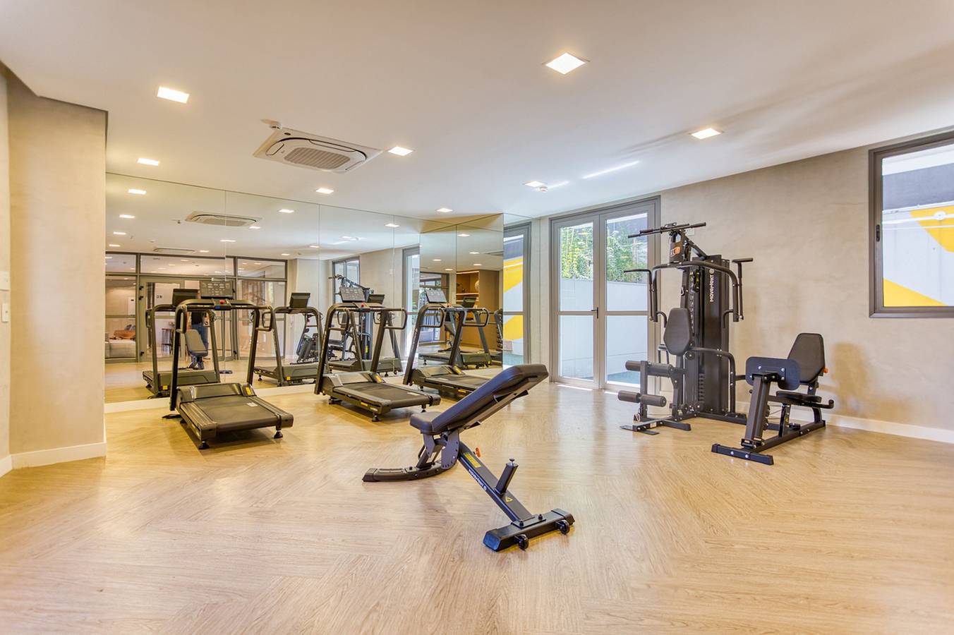 Entire apartment, Flat na Vila Mariana c varanda próx ao metrô in Vila Mariana, São Paulo