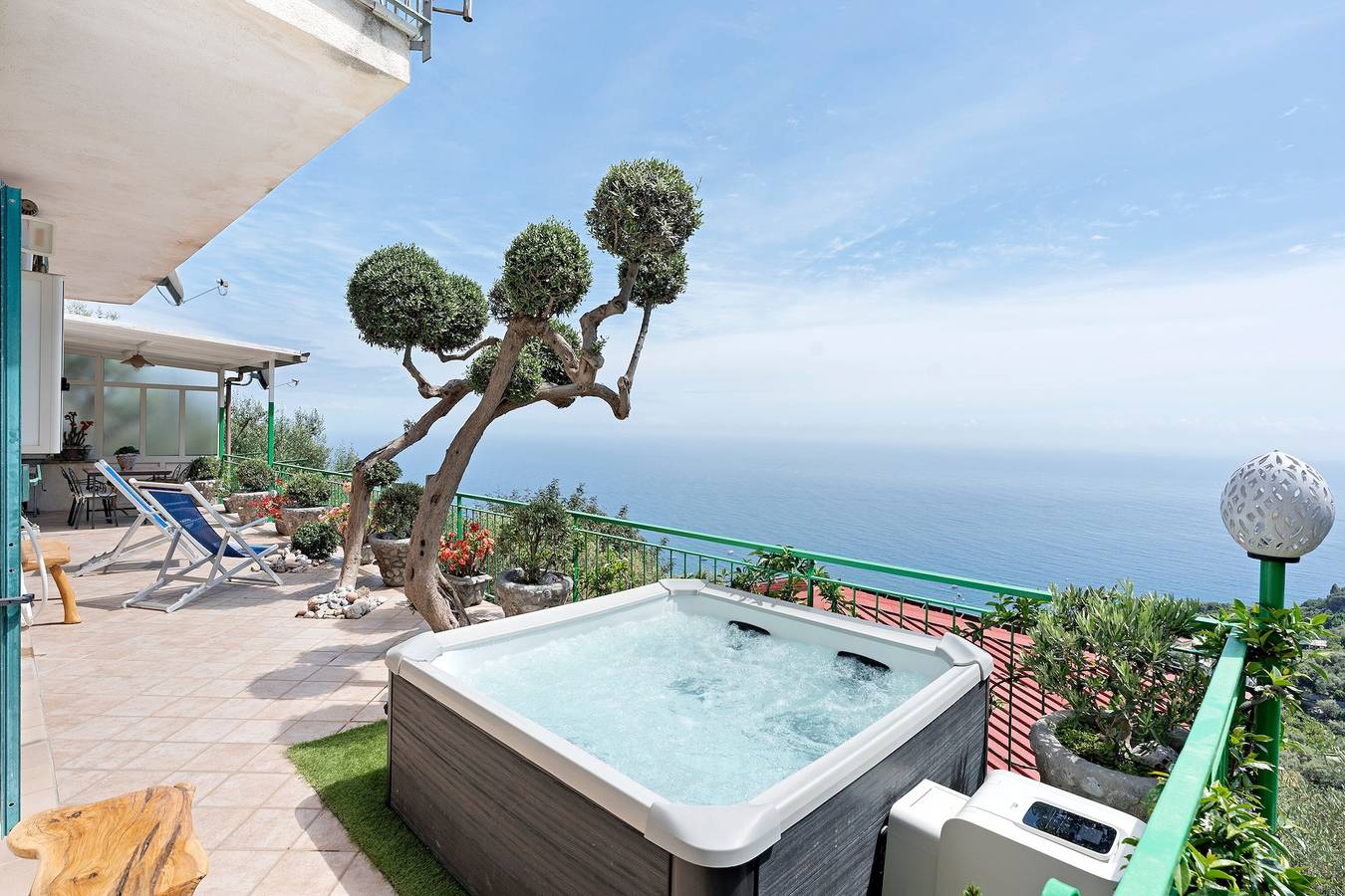 Ganze Wohnung, Ferienwohnung 'Ulivello House' mit Meerblick, Wlan und Klimaanlage in Nerano, Neapel Provinz