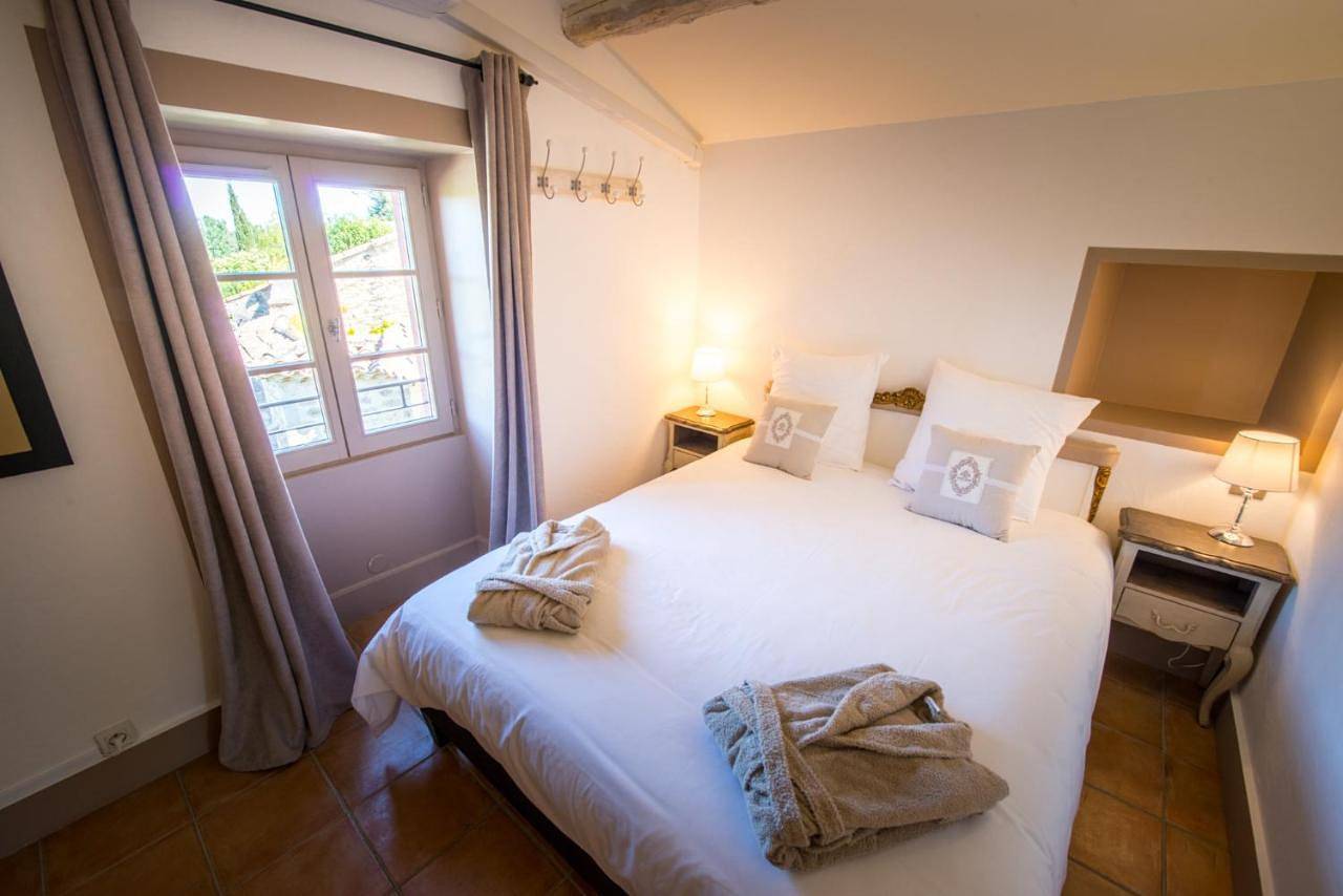 Double Room in Colonzelle, Région de nyons