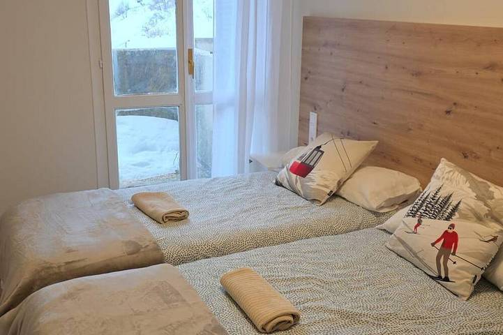 Ganze Wohnung, Modernes Studio in Candanchú, 4 Pers, 2 Betten in Candanchú, Aisa
