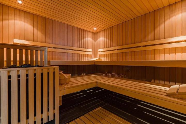 Gîte pour 4 personnes, avec jacuzzi ainsi que jardin et sauna à Arbon - 4