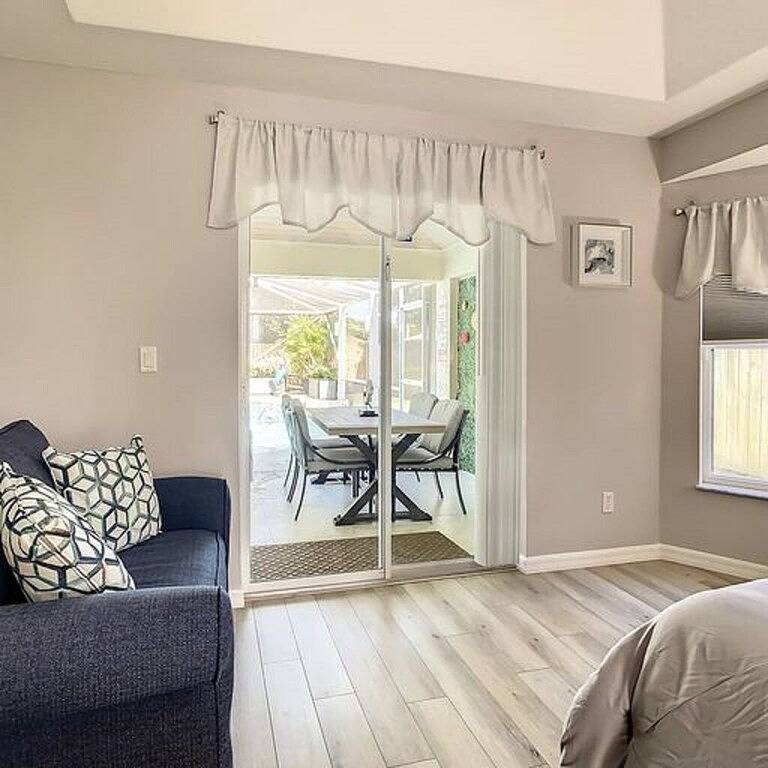 Home Away From Home w/ Private Heated Pool, Game room and quiet place to relax! in Port St. Lucie, St. Lucie County