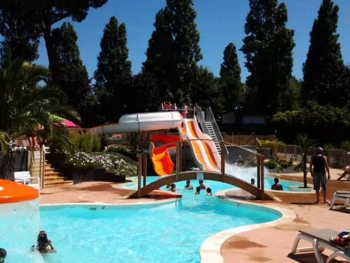Mobil home pour 6 personnes, avec piscine et terrasse, animaux acceptés dans Plage De La Banche Binic - 4