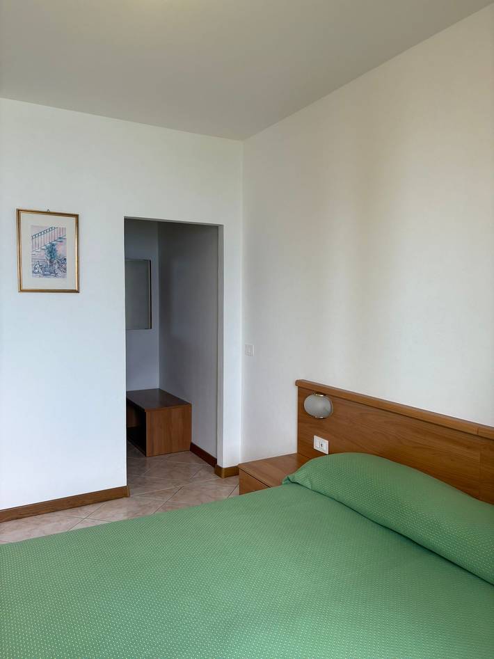 Ganze Wohnung, Residenz Villa Gianna Zweizimmer-Wohnung mit Seeblick für 2 Personen in Limone sul Garda, Gardasee-Berge