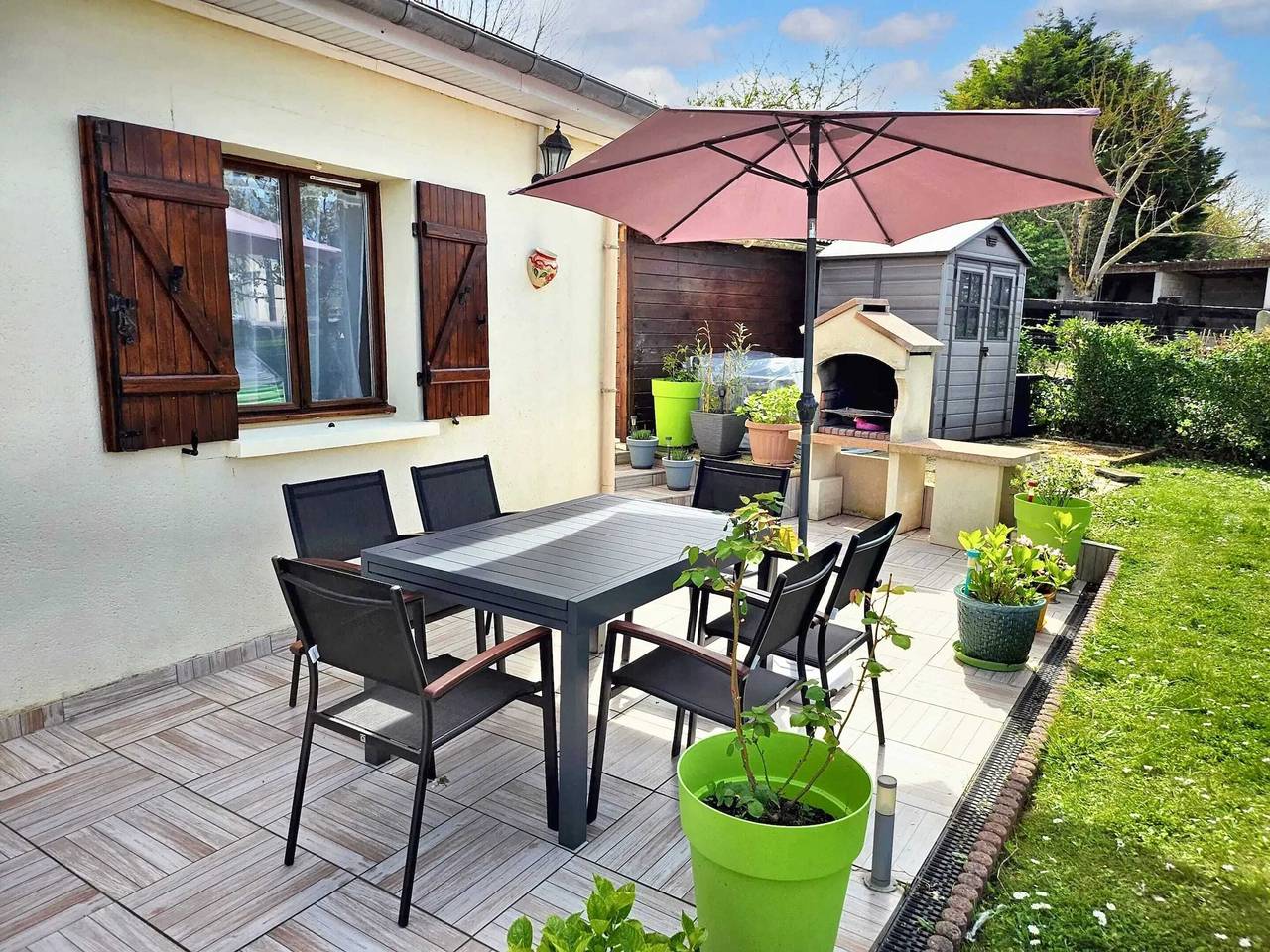 Maison confortable à Ver-sur-Mer avec jardin privé in Ver-sur-Mer, Côte de Nacre