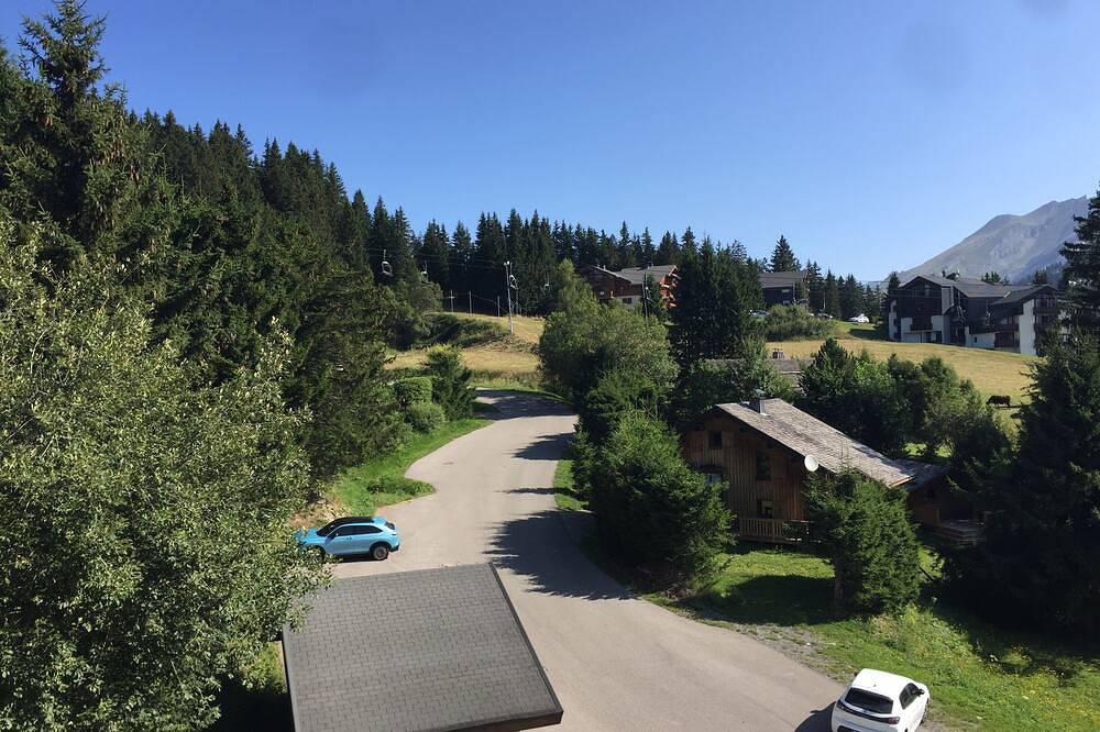 Ganze Wohnung, Apartment with view of Etale Manigod resort in Manigod, Annecy und Umgebung