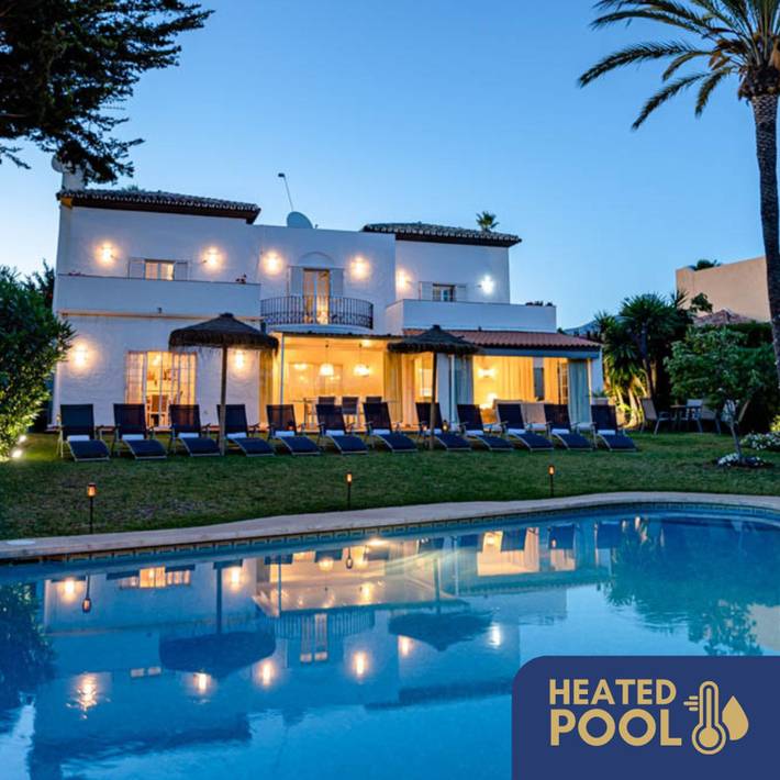 Villa pour 15 personnes, avec Vue sur l’océan et Balcon ainsi que Terrasse et Jardin à Puerto Banús