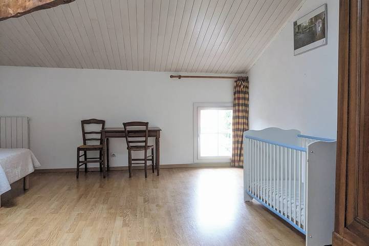 Gîte pour 11 personnes, avec jardin à Surgères - 4