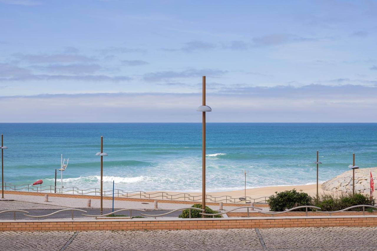 Apartamento inteiro, White Beach House in Praia da Areia Branca, Lourinhã