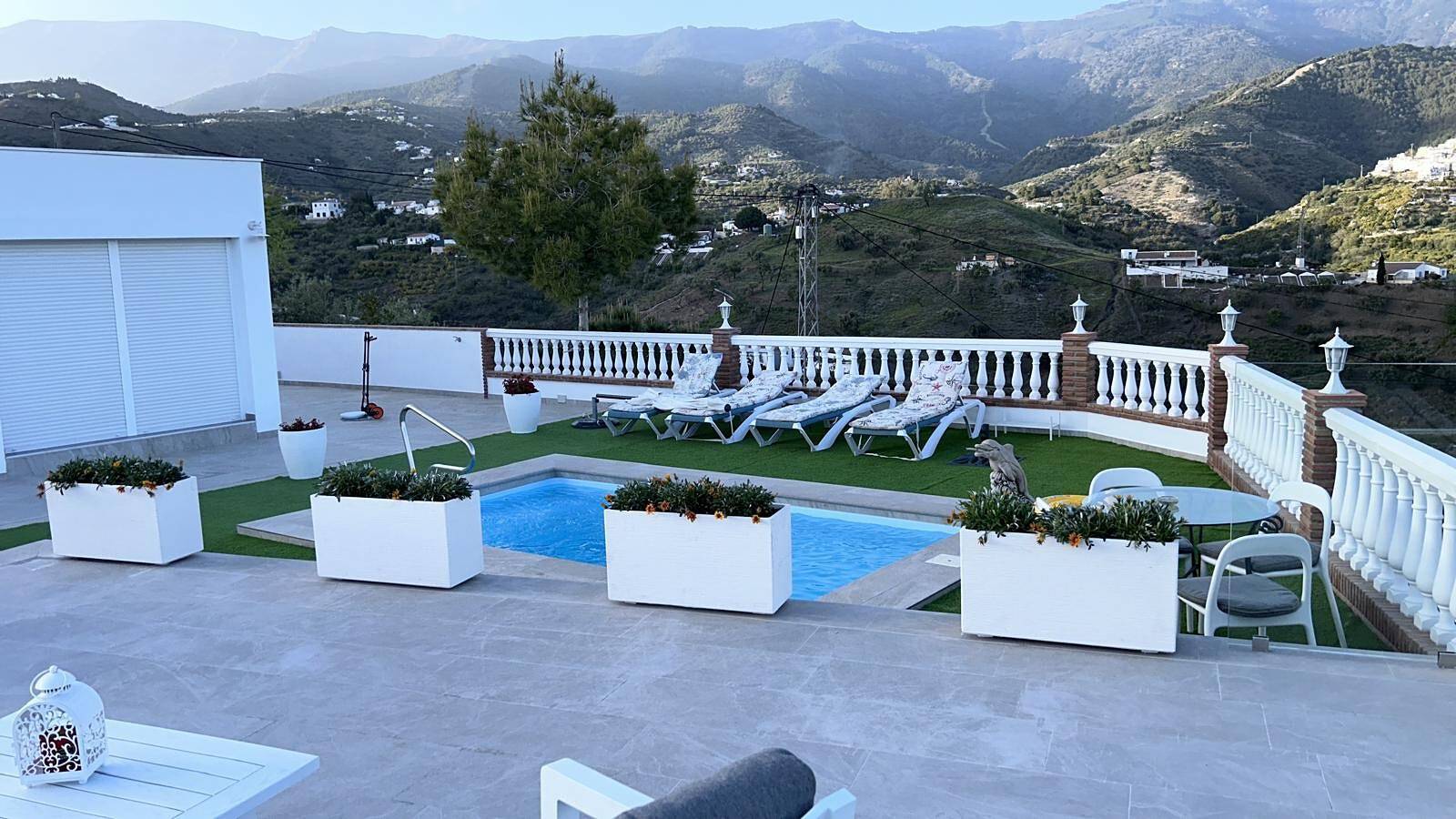 Holiday Home 'Entre Montañas' with Mountain View, Wi-Fi and Air Conditioning in Árchez, Málaga Province