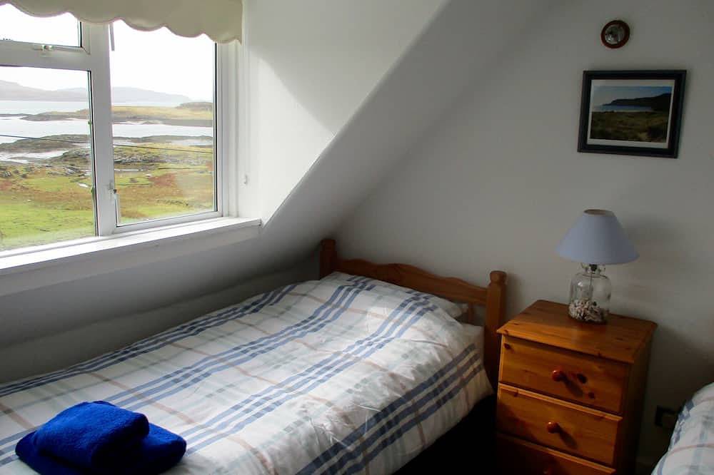 Na Fuarain - Peaceful stone cottage with stunning views in Argyll & Bute