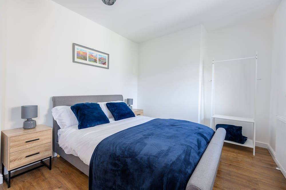 Entire apartment, Sugar Loaf Loft, Abergavenny Town Centre in Abergavenny, Brecon Beacons