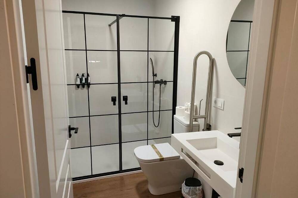 Entire apartment, Windmills 1 bedroom accessible in Constantina, Sierra Morena