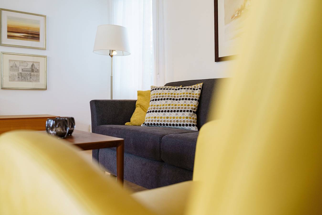 Ganze Wohnung, Apartment Alm-Atelier, Stilvoll, ruhig, private Terrasse, Wlan, nahe Wald und Reben in Durbach, Mittlerer Schwarzwald