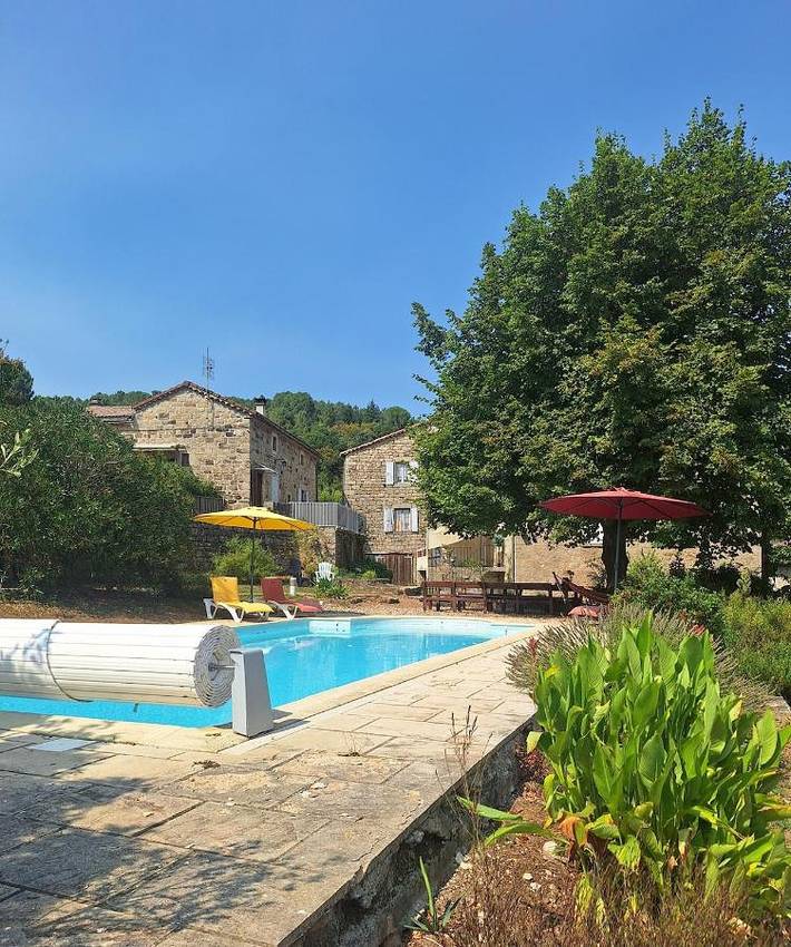 Location de vacances pour 6 personnes, avec jardin ainsi que piscine et vue à Ribes - 2