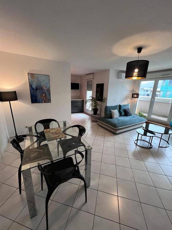 Gîte pour 4 personnes, avec terrasse à Échirolles - 2