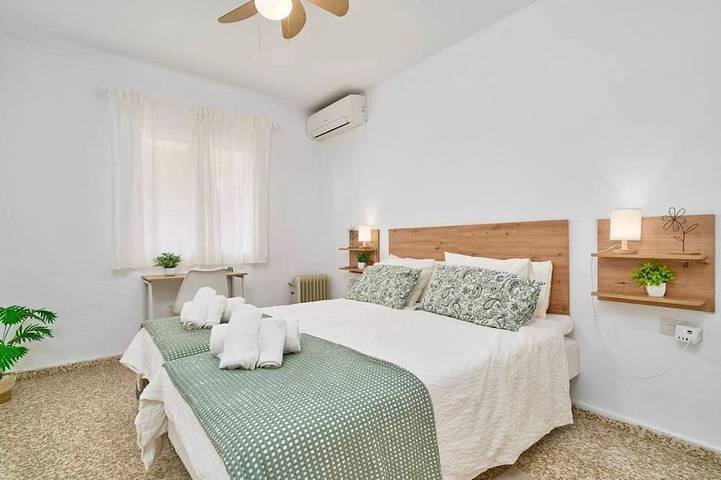Appartement entier, Nerja Beachfront Apartment Sea Views and Balcony in Torrijos, Province de Tolède