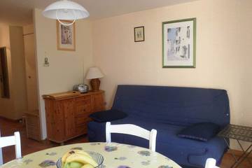 Appartement De Vacances pour 4 Personnes dans Vaison-la-Romaine, Parc naturel régional du Mont-Ventoux, Photo 2