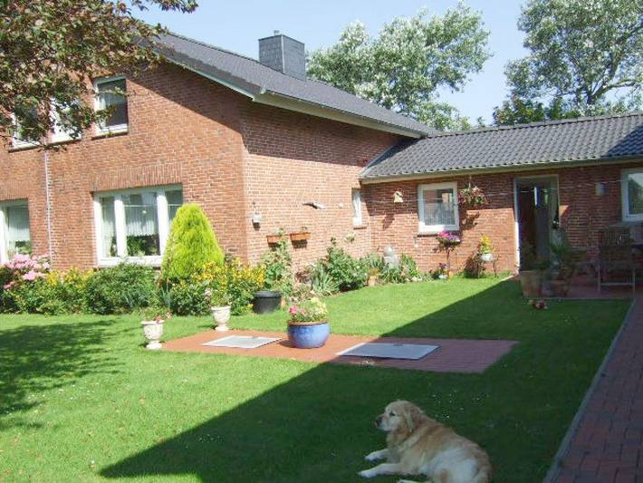 Ferienwohnung für 5 Personen, mit Balkon/Terrasse und Terrasse sowie Garten in Poppenbüll