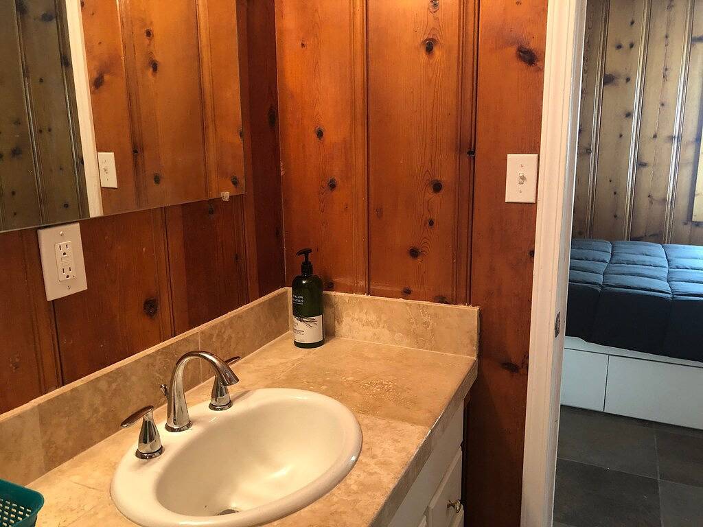 \nnew all-inclusive resort by Clearlake with Tesla L2 Charging Station in California North Coast