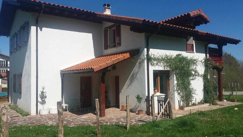 Casa de huéspuedes para 2 personas, con Jardín y Vistas en Navarra