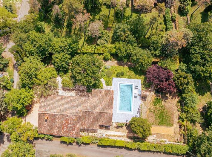 Location de vacances pour 6 personnes, avec terrasse ainsi que piscine et jardin à Bruniquel - 2