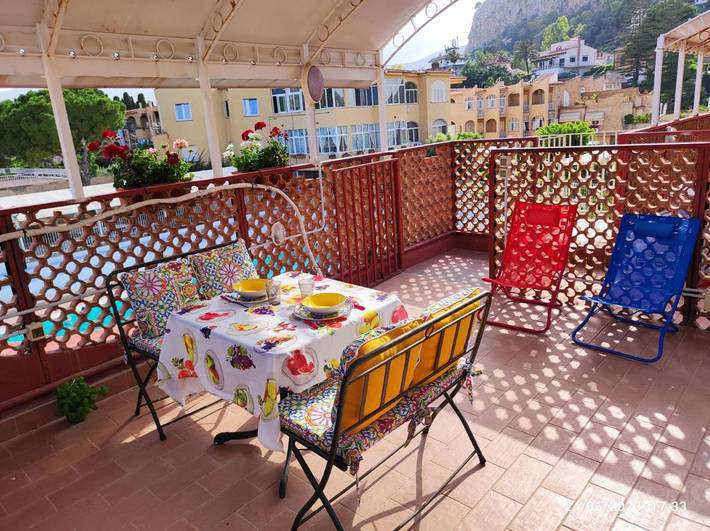Ferienwohnung für 2 Personen, mit Terrasse und Pool sowie Ausblick, mit Haustier in Mondello - 4