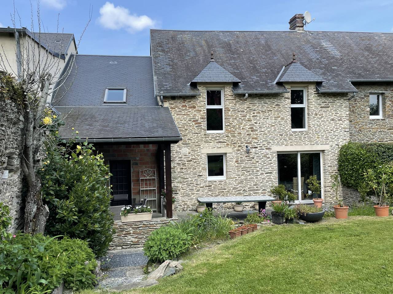 Les Maisons des Halles in Cerisy-la-Forêt, Région de Saint-Lô